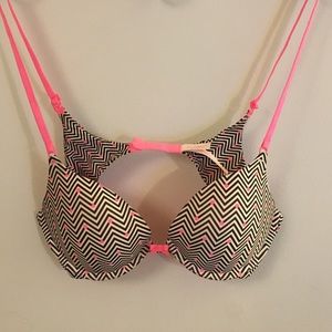 Never Worn Victoria’s Secret Push-Up Bra 36B